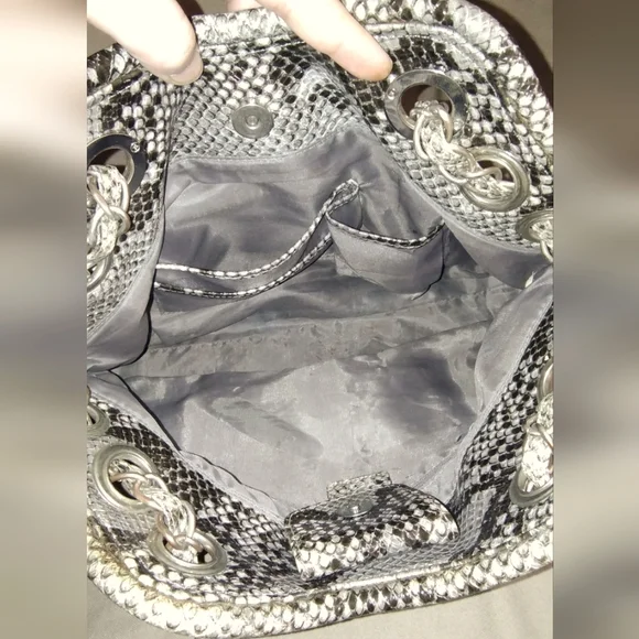 NICOLE BY NICOLE MILLER SNAKESKIN EMBOSSED BAG - Picture 13 of 16